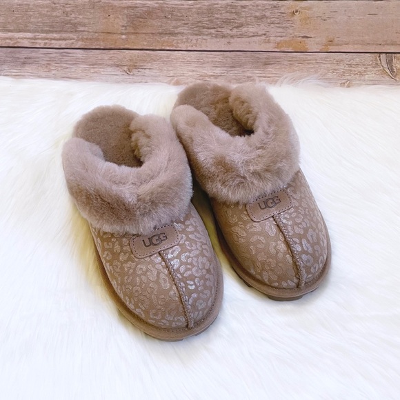 UGG Coquette Snow Leopard Amphora Slippers - Picture 4 of 6